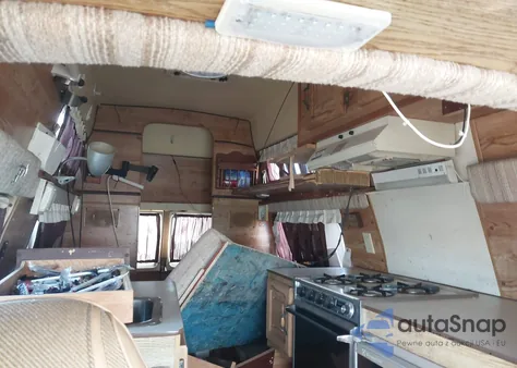 1988 Dodge Ram Van B350 z USA, uszkodzony, nr VIN 2B7JB33Y7JK182989